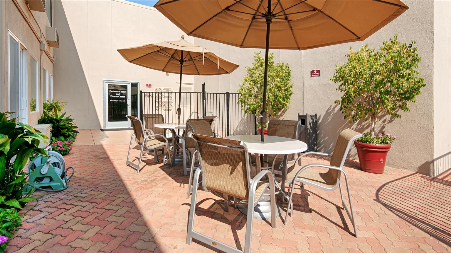 Best Western Canoga Park Motor Inn Los Angeles Ngoại thất bức ảnh